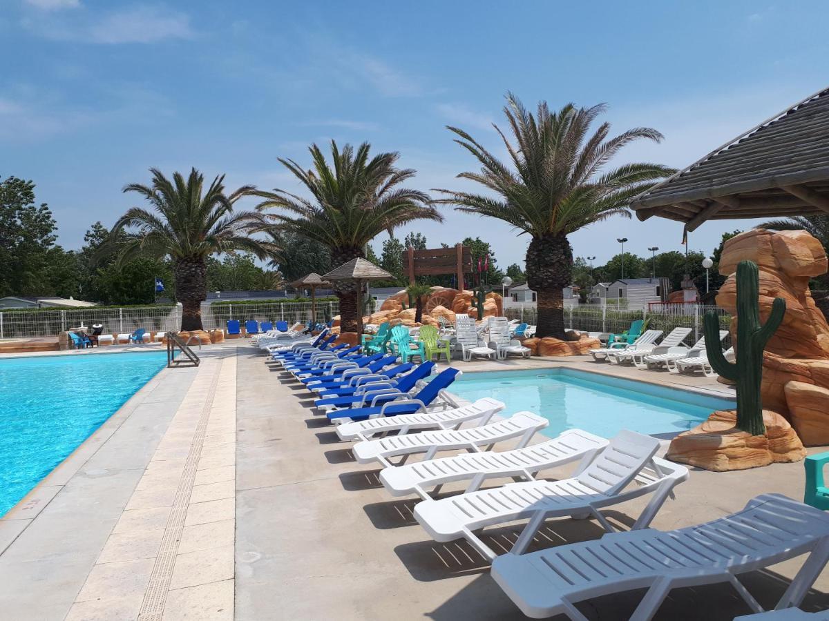 Vias-Plage Camping Les Salisses Quality Holidays Exterior photo